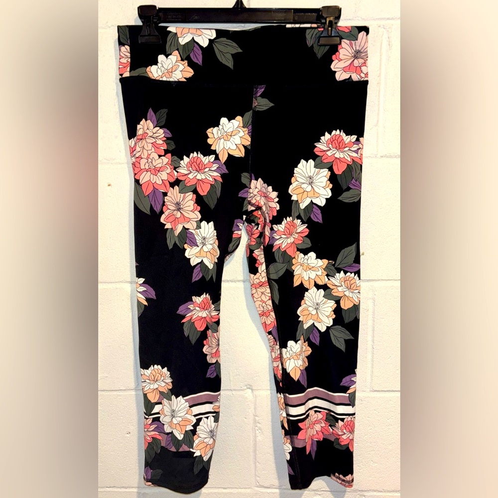 Marc NY performance cropped leggings black pink floral